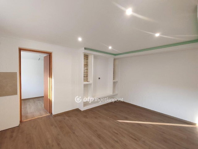 Eladó családi ház, Mezőkövesden 38 M Ft, 2 szobás