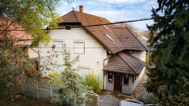 Eladó családi ház, Délegyházán 99 M Ft, 6+1 szobás