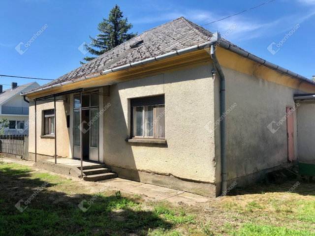 Eladó családi ház, Murakeresztúron 19.5 M Ft, 2 szobás