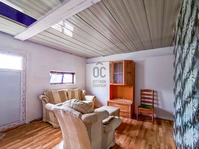 Eladó családi ház, Székesfehérvárott 36 M Ft, 4 szobás