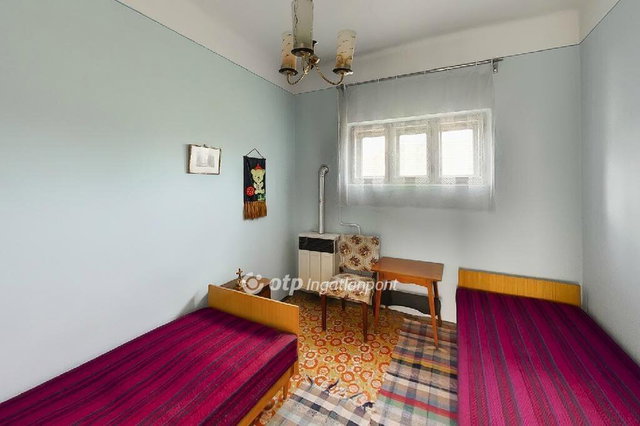 Eladó családi ház, Cereden 14.5 M Ft, 3+1 szobás