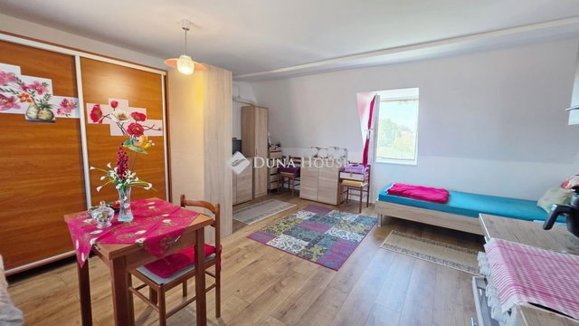 Eladó téglalakás, Szombathelyen, Bogáti úton 25 M Ft, 1 szobás