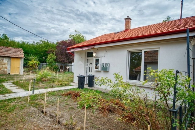 Eladó téglalakás, Budapesten, XVI. kerületben 49.9 M Ft