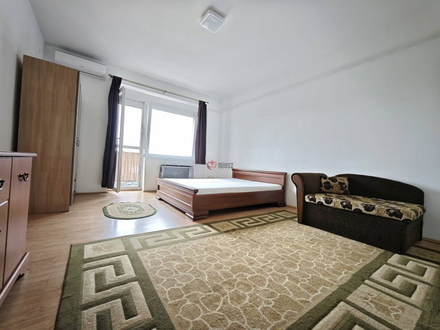Kiadó téglalakás, albérlet, Szegeden 165 E Ft / hó, 1 szobás
