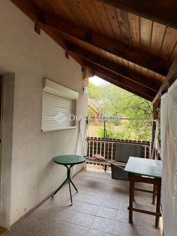 Eladó családi ház, Veszprémben 22.9 M Ft, 2 szobás