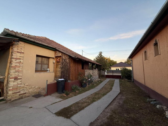 Eladó családi ház, Táborfalván 49.9 M Ft, 3 szobás