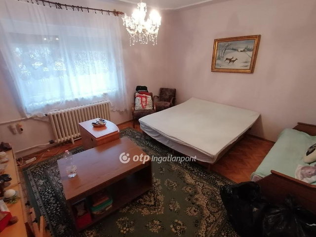 Eladó családi ház, Debrecenben 74.9 M Ft, 4 szobás