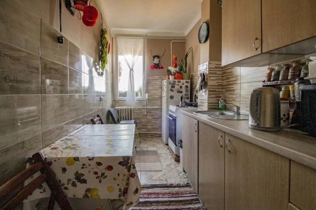 Eladó téglalakás, Tatabányán 32.99 M Ft, 1+1 szobás