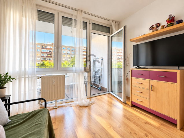 Eladó panellakás, Budapesten, III. kerületben 99 M Ft, 5 szobás