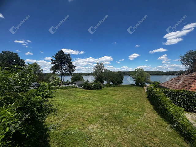 Eladó telek, Kulcson 80 M Ft / költözzbe.hu