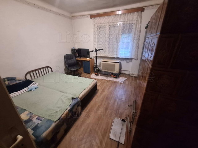 Eladó családi ház, Kaposváron 25 M Ft, 2 szobás