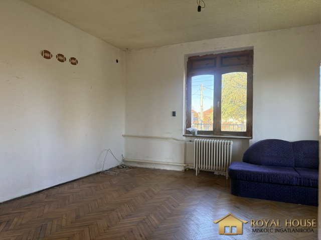 Eladó családi ház, Nyékládházán 34.9 M Ft, 2 szobás