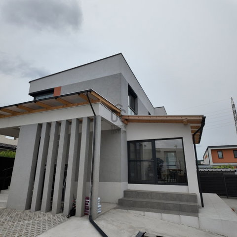 Eladó családi ház, Biatorbágyon 185.5 M Ft, 4 szobás