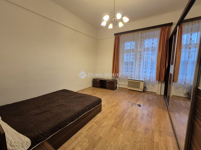 Eladó téglalakás, VII. kerületben, Bethlen Gábor utcában