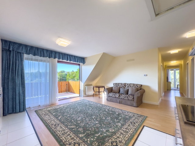 Eladó téglalakás, Budakeszin 129.9 M Ft, 4 szobás