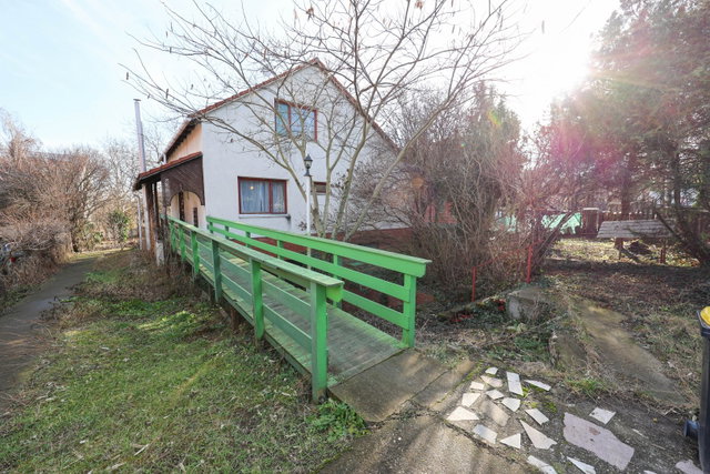 Eladó családi ház, Érden 89.9 M Ft, 6 szobás
