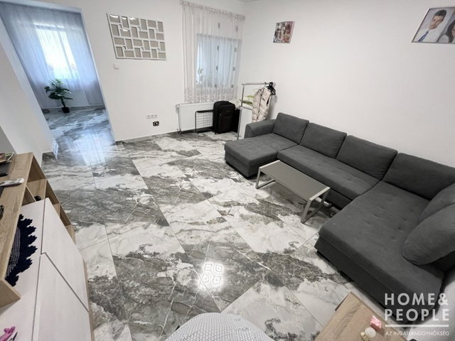 Eladó családi ház, Kisteleken 52.499 M Ft, 3 szobás