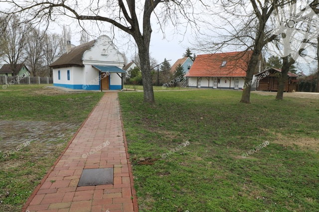 Eladó üzlethelyiség, Kalocsán 330 M Ft / költözzbe.hu