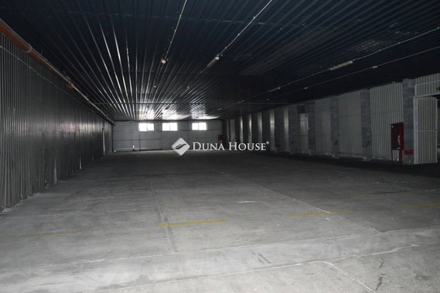 Kiadó ipari ingatlan, Debrecenben 3055 E Ft / hó