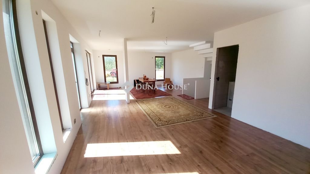 Családi ház · 5 hálószoba · 190 m² · 80.000.000 Ft