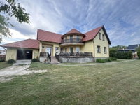 Eladó családi ház, Herenden 127 M Ft, 6 szobás