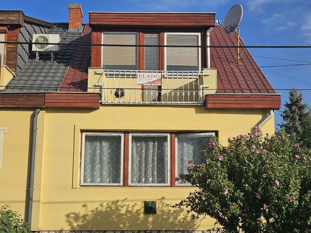 Eladó családi ház, Pápán 49.9 M Ft, 2+2 szobás