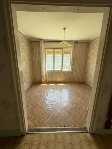 Eladó családi ház, Velencén 49.9 M Ft, 3 szobás
