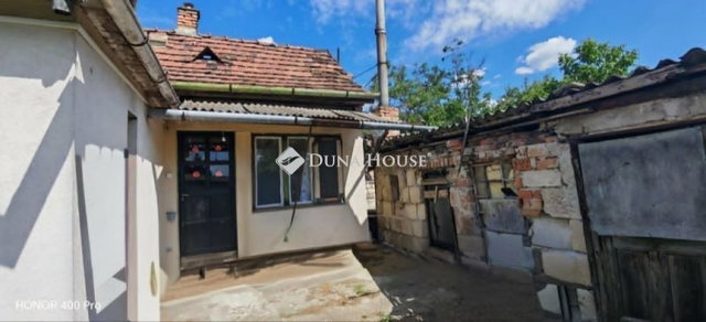 Eladó családi ház, Érden 60 M Ft, 3 szobás