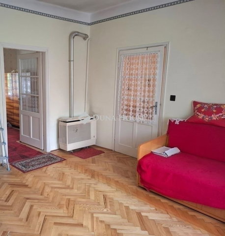 Eladó családi ház, Szegeden 58 M Ft, 2 szobás