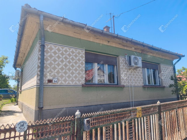 Eladó családi ház, Csömenden 37.9 M Ft, 3 szobás
