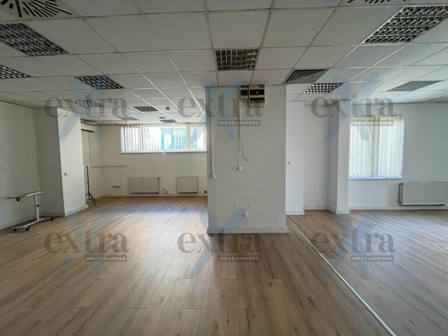 Kiadó iroda, Szegeden 588 E Ft / hó, 1 szobás