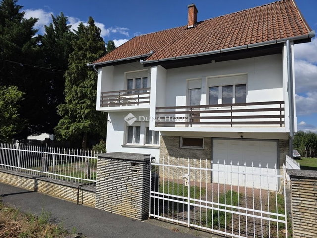 Eladó családi ház, Szombathelyen 79 M Ft, 5 szobás