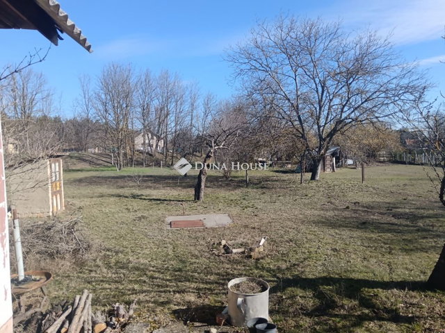 Eladó családi ház, Cegléden, Cinege utcában 28.9 M Ft, 1 szobás