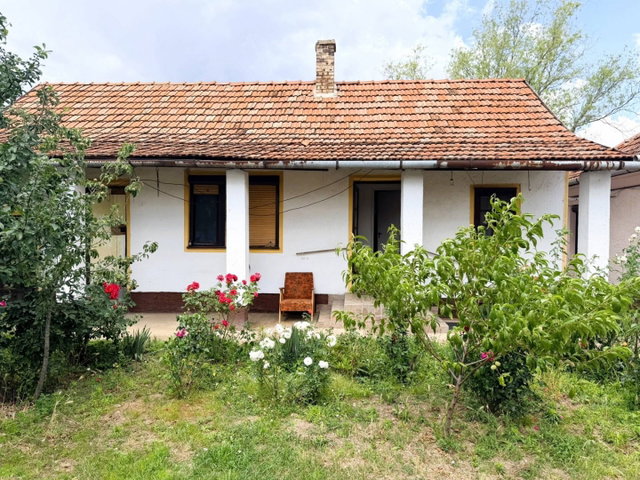 Eladó családi ház, Berettyóújfaluban 27.999 M Ft, 2+4 szobás