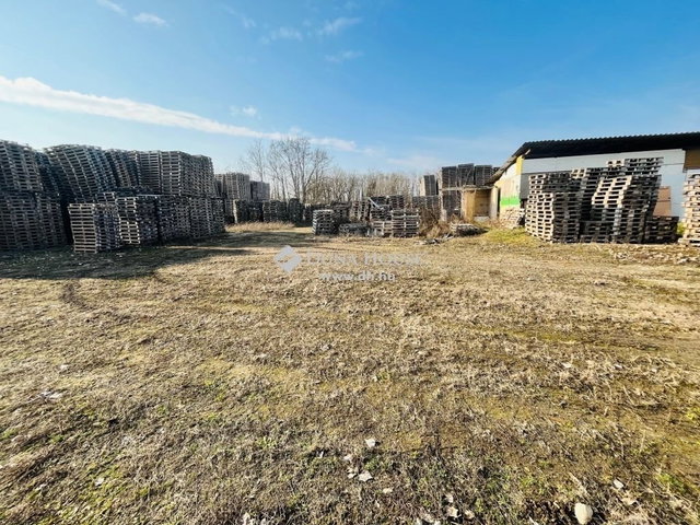 Eladó ipari ingatlan, Tápióbicskén 82 M Ft