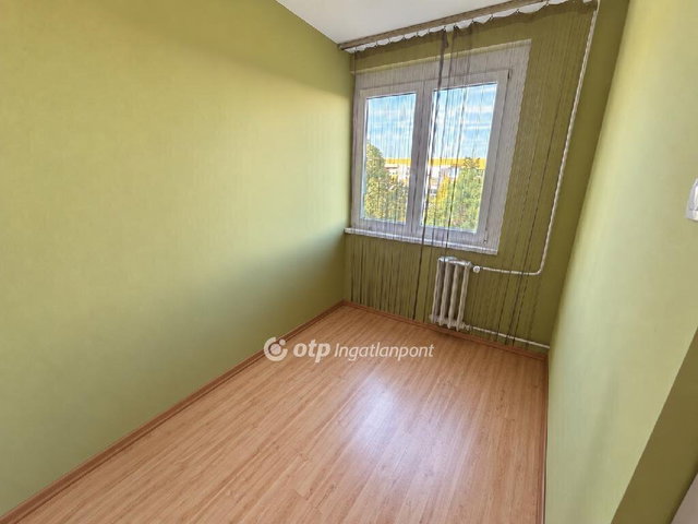 Eladó panellakás, Százhalombattán 62.9 M Ft, 2+1 szobás