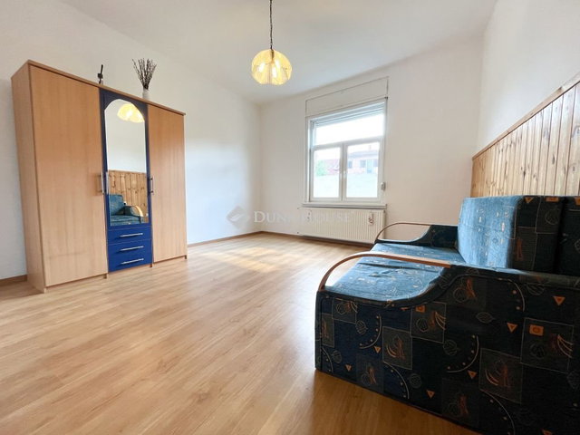 Eladó téglalakás, Budapesten, XX. kerületben 34.9 M Ft, 1 szobás