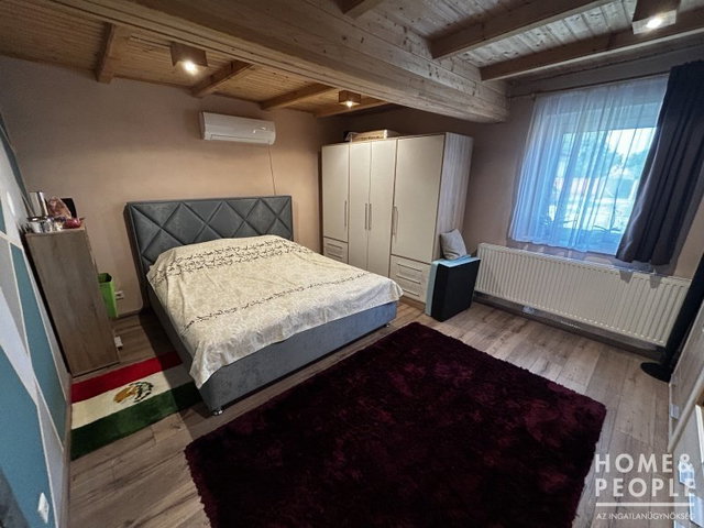 Eladó családi ház, Sándorfalván 59.999 M Ft, 2 szobás