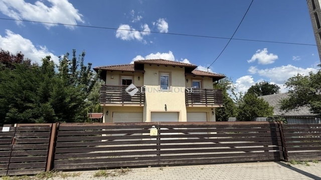 Eladó téglalakás, Budapesten, XVII. kerületben 86.9 M Ft