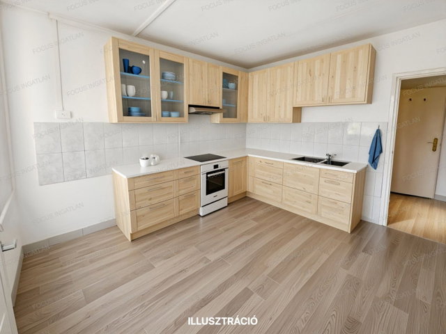 Eladó panellakás, Kecskeméten 43.9 M Ft, 2 szobás