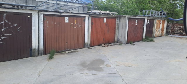 Kiadó garázs, Szigetszentmiklóson, Gyári úton 40 E Ft / hó