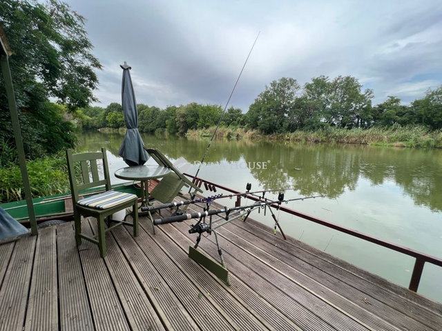 Eladó családi ház, Szentesen 49.8 M Ft, 3 szobás