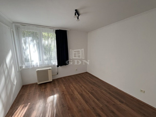 Eladó téglalakás, Nagykanizsán 34.9 M Ft, 2 szobás