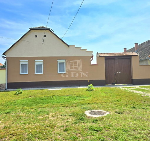 Eladó családi ház, Vaskúton 31 M Ft, 4 szobás
