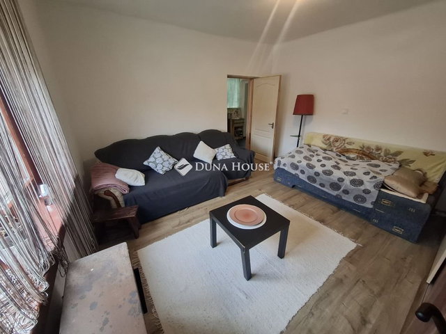 Eladó családi ház, Kiskunfélegyházán 32 M Ft, 3 szobás