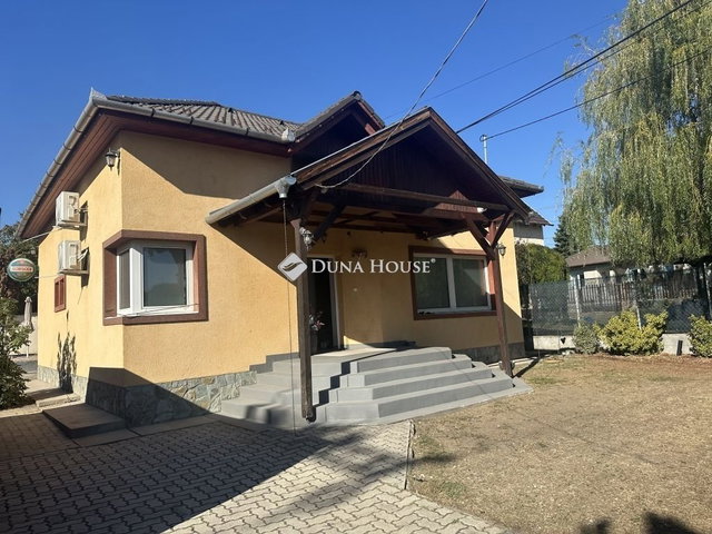 Eladó családi ház, Érden 187.99 M Ft, 7 szobás
