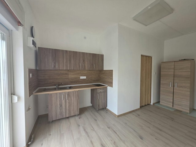 Kiadó téglalakás, albérlet, IV. kerületben, Újkisház utcában