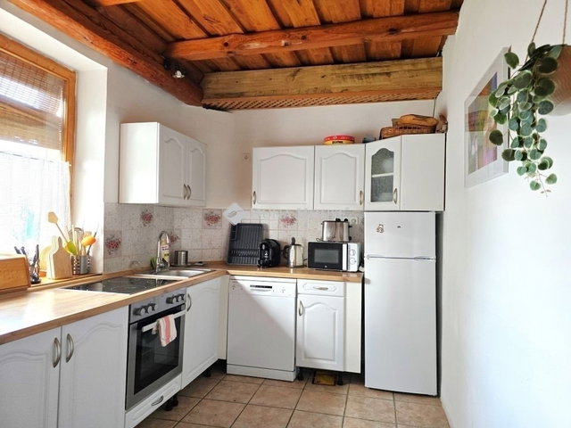 Eladó családi ház, Orfűn 119.5 M Ft, 8 szobás