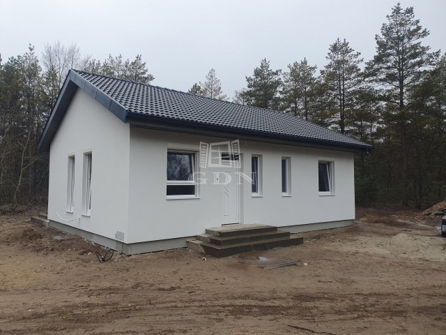 Eladó családi ház, Kecskeméten 72.9 M Ft, 3 szobás