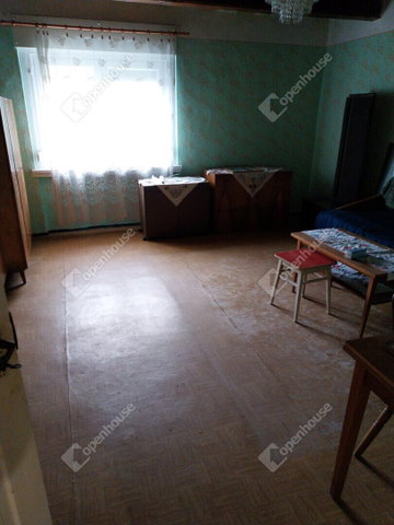 Eladó családi ház, Nemesrempehollóson 20 M Ft, 3 szobás